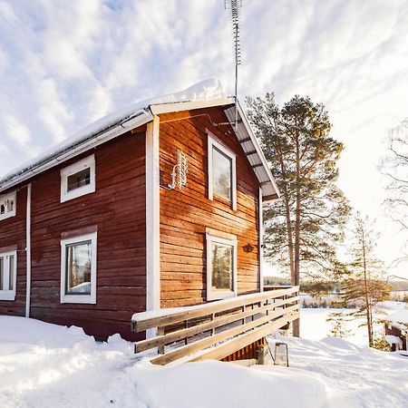 Kalix Riverside Inn, Farm Timbering 外观 照片